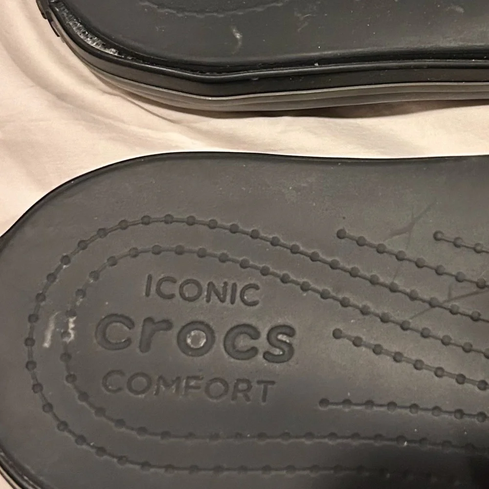 CROCS men’s size